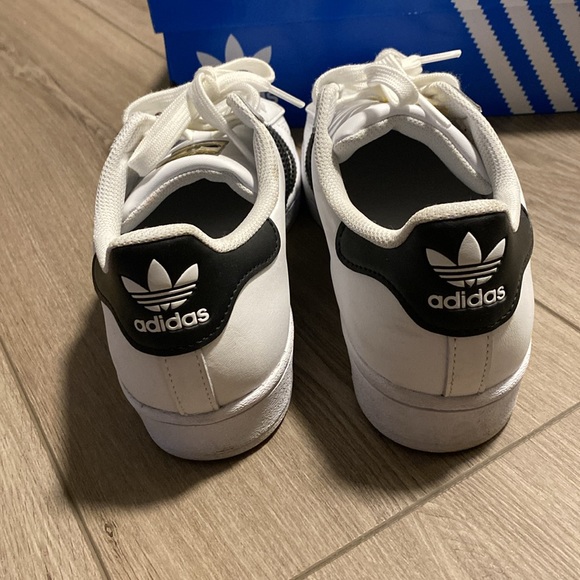 Adidas - Superstar. Size 9 - Picture 3 of 7